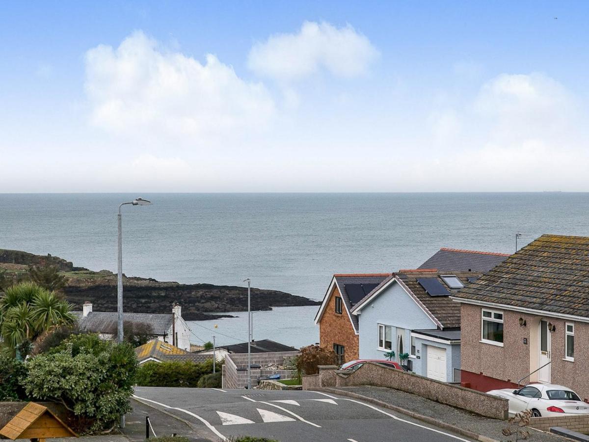 Pass The Keys Modern Coastal Home In Bull Bay Amlwch Exterior foto